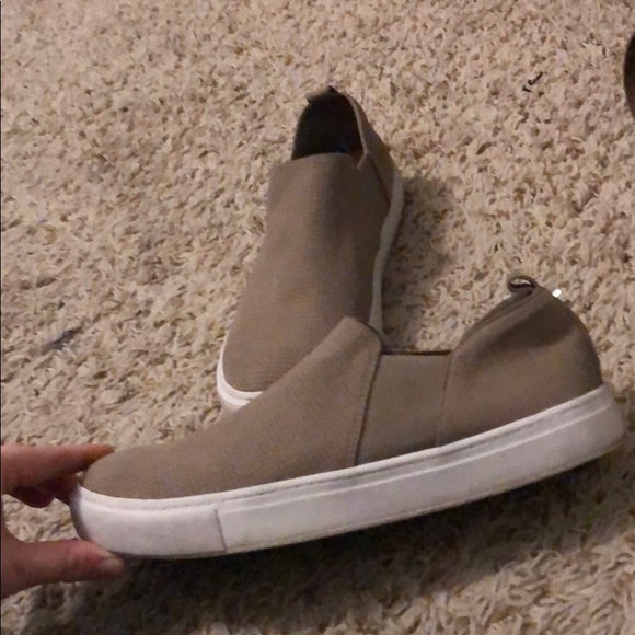 taupe steve madden flats - Picture 2 of 2